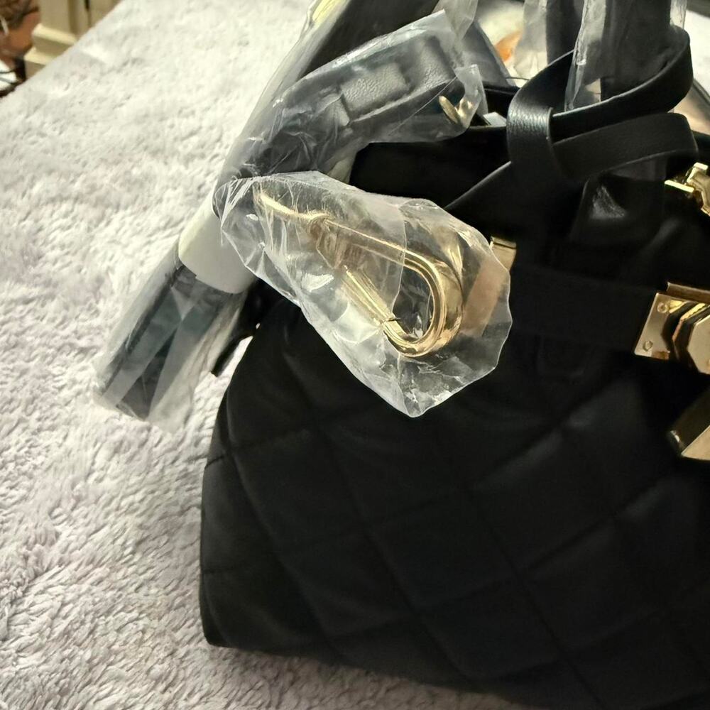 Badgley mischka small quilted two way - Picture 5 of 8